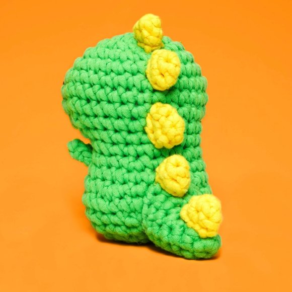 Fred the Dinosaur Beginner Crochet Kit - Picture 6 of 14
